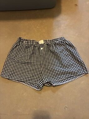 Black & White Gingham Women’s Shorts - Casual Elastic Waist